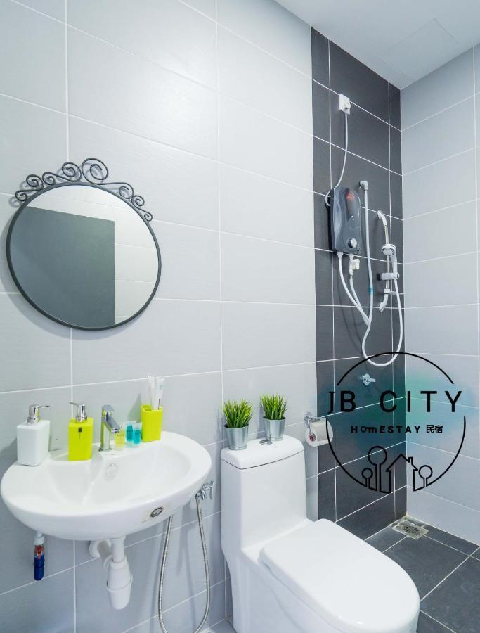 Austin 18 Ikea - Aeon Apartment Johor Bahru Luaran gambar