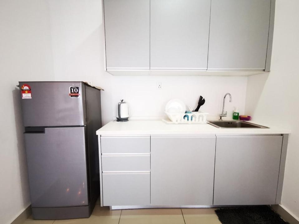 Austin 18 Ikea - Aeon Apartment Johor Bahru Luaran gambar