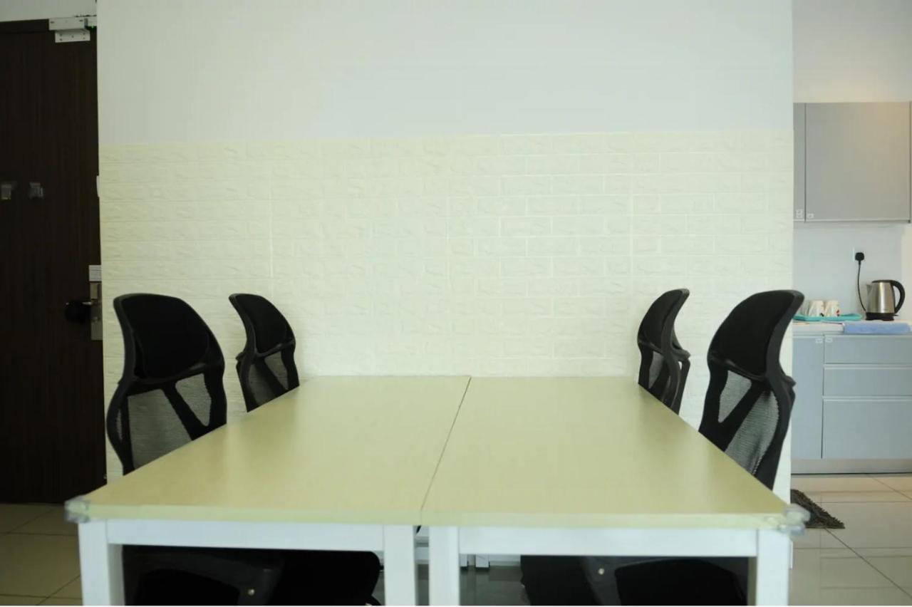 Austin 18 Ikea - Aeon Apartment Johor Bahru Luaran gambar