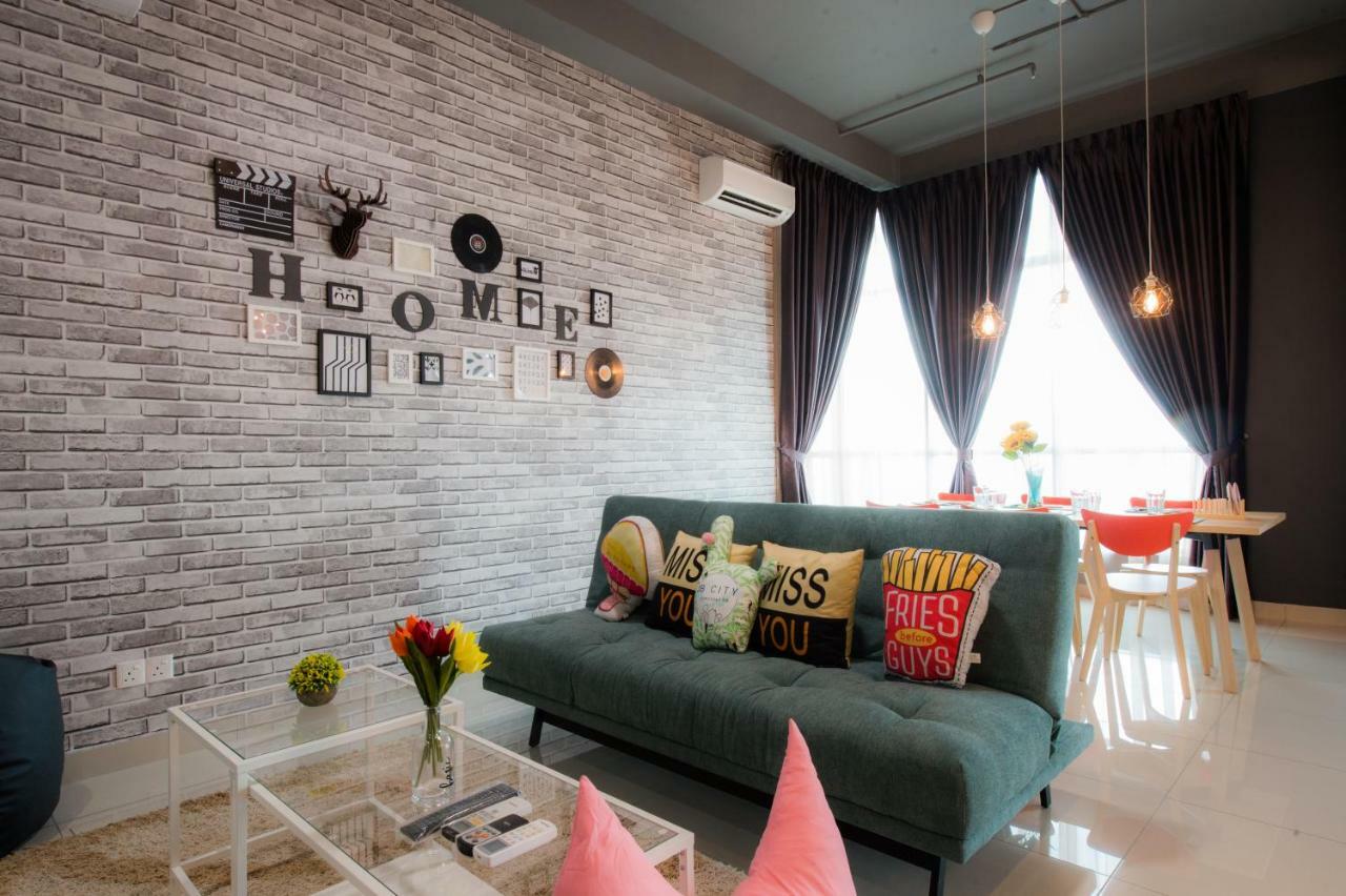 Austin 18 Ikea - Aeon Apartment Johor Bahru Luaran gambar