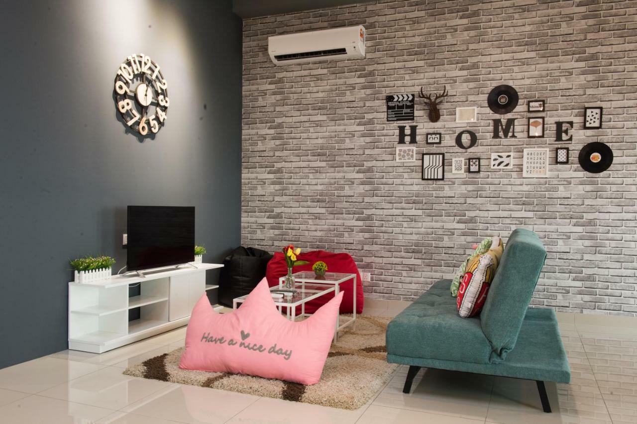 Austin 18 Ikea - Aeon Apartment Johor Bahru Luaran gambar